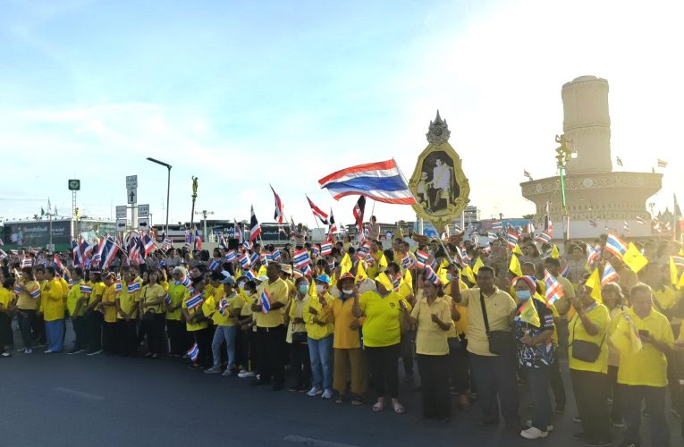 เทศบาลเมืองลพบุรี รวมพลังส่งใจไปให้แนวหน้า