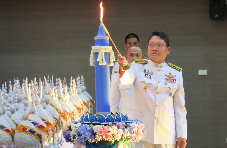 ข้าราชการรวมพลังแสดงความจงรักภักดีถวายเครื่องราชสักการะจุดเทียนถวายพระพรชัยมงคลสมเด็จพระนางเจ้าสิริกิติ์ทรงพระชนมายุ 93 พรรษา 12 สิงหาคม 2568