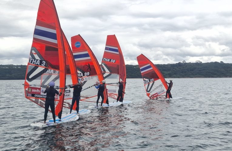 วินด์เซิร์ฟ ซ้อมโหดเพื่อเหรียญทองซีเกมส์