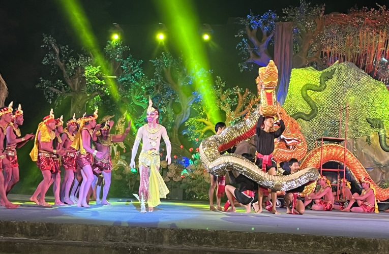 เปิดแล้วยิ่งใหญ่อลังการ การแสดงแสง เสียง เปิดตำนานบั้งไฟพญานาค ครั้งที่ 24 เทศกาลออกพรรษาและบั้งไฟพญานาค ประจำปี 2568