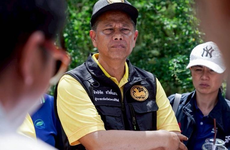 ผู้ว่าฯ ประจวบคีรีขันธ์ ลงพื้นที่ติดตามการแก้ไขปัญหาน้ำท่วมเขตเมืองหัวหิน พร้อมหารือแนวทางพัฒนาเมืองอย่างยั่งยืน