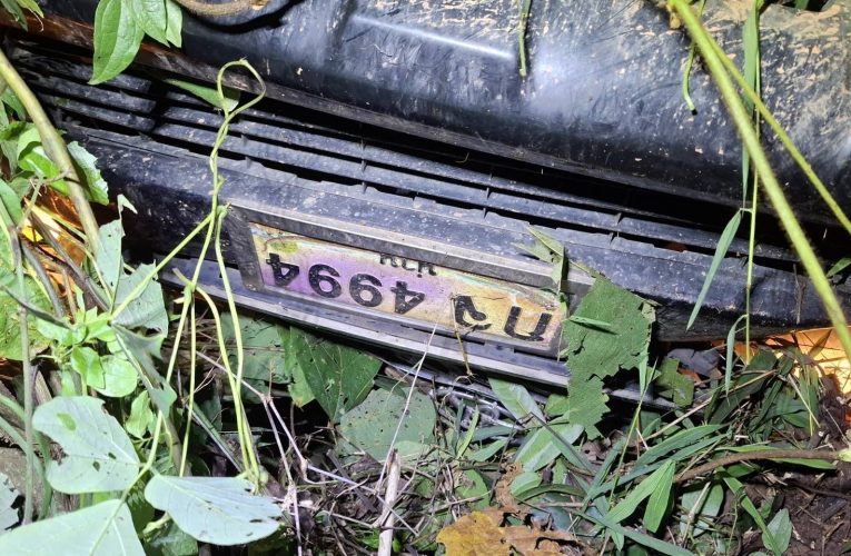 ด่วน! รถยนต์นักท่องเที่ยวตกเหวลึก ที่บ่อเกลือ จังหวัดน่าน บาดเจ็บ 6 ราย