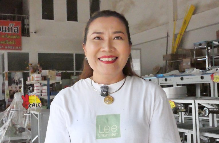 หนองบัวลำภู อรณัฏฐ์ฯประธานพัฒนาสตรีจังหวัดหนองบัวลำภูหนุนโครงการคนละครึ่งของรัฐบาล