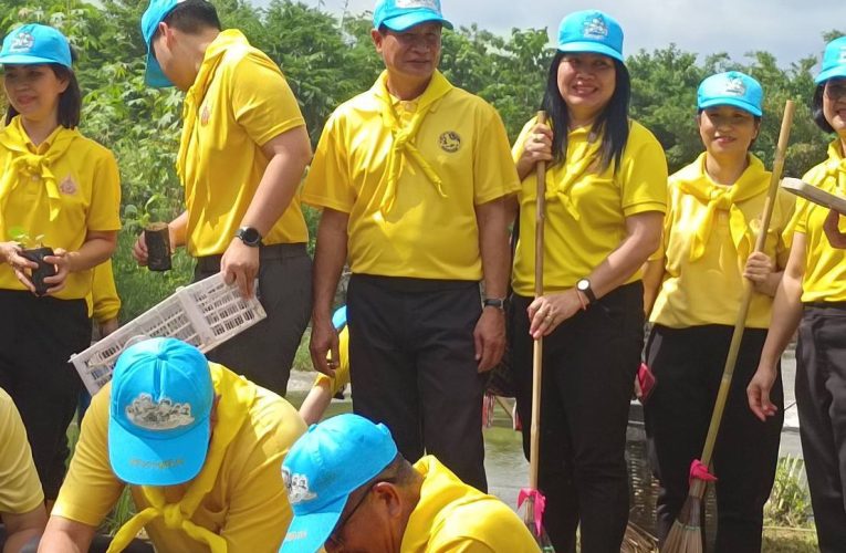 พาณิชย์แพร่!!! ร่วมจิตอาสาพัฒนา เนื่องในวันคล้ายวันสวรรคต พระบาทสมเด็จพระบรมชนกาธิเบศรมหาภูมิพลอดุลยเดชมหาราช บรมนาถบพิตร