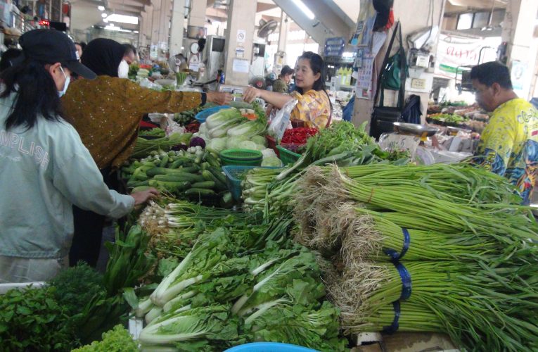 ยะลา – ผักสดปรับราคารับเทศกาลกินเจพ่อค้าแม่ค้าประชาชนขานรับคนละครึ่งช่วยกระตุ้นเศรษฐกิจได้