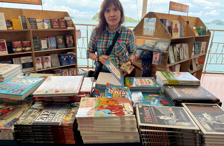 เรือห้องสมุดหนังสือลอยน้ำระดับโลก ‘Doulos Hope'(ดูโลส โฮป)เปิดให้ ปชช.เข้าชมแล้ว จอดเทียบท่าที่ท่าเรือสัตหีบ 14 ต.ค.-2 พ.ย.นี้