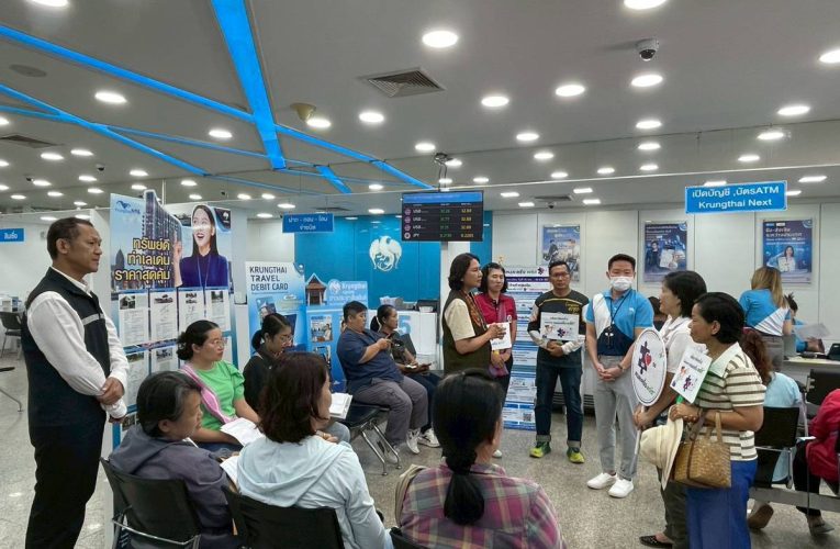 แม่ฮ่องสอน ผู้ว่าราชการจังหวัดแม่ฮ่องสอน ลงพื้นที่ประชาสัมพันธ์โครงการ”คนละครึ่งพลัส”