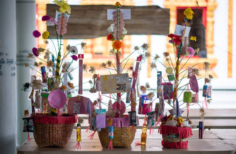 วัดแม่นาเติงใน บ้านแม่นาเติงใน หมู่ที่ 2 อำเภอปาย จังหวัดแม่ฮ่องสอน ฟื้นฟูประเพณีตานก๋วยสลาก ( งานบุญสลากภัต) ประจำปี 2568