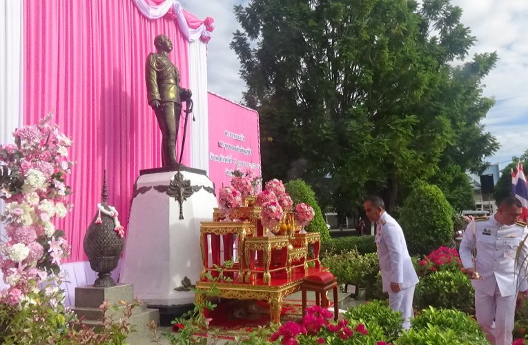 จังหวัดพิษณุโลก จัดพิธีวางพวงมาลาเนื่องในวันปิยมหาราช วันคล้ายวันสวรรคตพระบาทสมเด็จพระจุลจอมเกล้าเจ้าอยู่หัว ฯ ล้นเกล้ารัชกาลที่ 5 ครบ 115 ปี