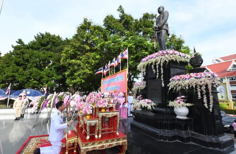 นนทบุรี – จัดพิธีวางพวงมาลาเนื่องใน “วันปิยมหาราช” 23 ตุลาคม 2568