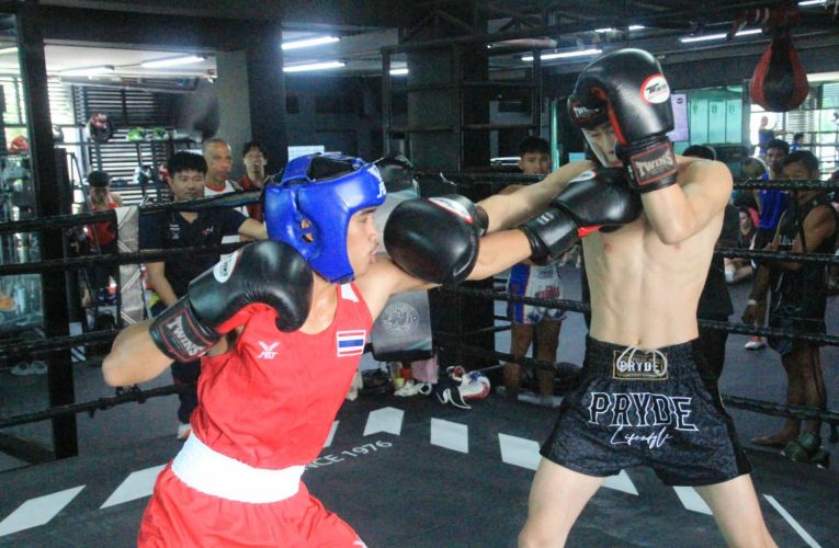 ทีมกำปั้นไทย ชุดซีเกมส์ ยกทีมบุกค่ายเพชรยินดี อคาเดมี่ ขึ้นชกประลองกับมวยไทย สำรวจความก่อนชกซีเกมส์เพื่อเป้าหมายเจ้าเหรียญทอง