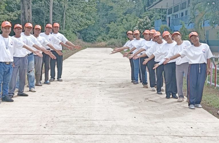 คณะทำงานจิตอาสาจังหวัดสระแก้ว ร่วมประชุมเตรียมงานมอบถนนคอนกรีตแก่โรงเรียนบ้านเหล่ากกโก