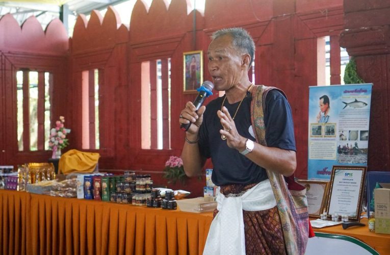 สำนักงาน กปร. ติดตามความสำเร็จ วิสาหกิจชุมชนจันทราบุรี @ ปากน้ำแหลมสิงห์ จังหวัดจันทบุรี ศูนย์เรียนรู้ตามแนวพระราชดำริ “การเพาะเลี้ยงสัตว์น้ำ ชายฝั่ง” ต่อยอดแนวพระราชดำริสมเด็จพระนางเจ้าสิริกิติ์ พระบรมราชินีนาถ พระบรมราชชนนีพันปีหลวง