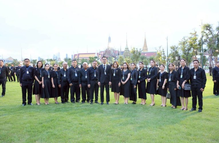 ประชาชนชาวกระบี่ 750 คนเตรียมเข้าเฝ้ากราบถวายบังคมพระบรมศพสมเด็จพระพันปีหลวง ในช่วงเช้าวันนี้เพื่อสำนึกในพระมหากรุณาธิคุณเป็นล้นพ้นหาที่สุดมิได้