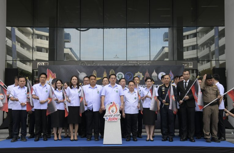 นนทบุรี-พิธีปล่อยขบวนขนย้ายยาเสพติดของกลางนำไปเผาทำลาย
