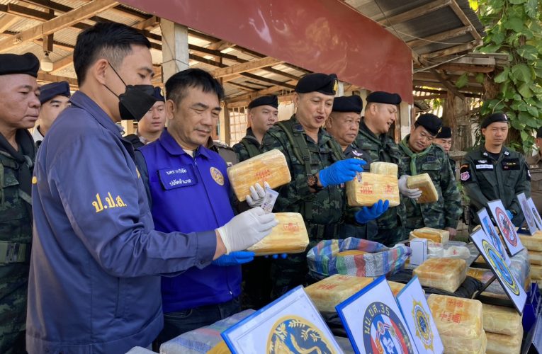 เชียงใหม่ จับหนึ่งล้านห้าแสนเม็ดขบวนการขนยาเสพติดคาด่านตรวจ