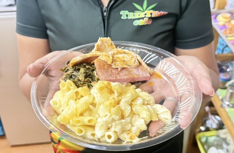 Treee Time Cafe จัดกิจกรรมวันขอบคุณพระเจ้า ลูกค้าร่วมงานอบอุ่น