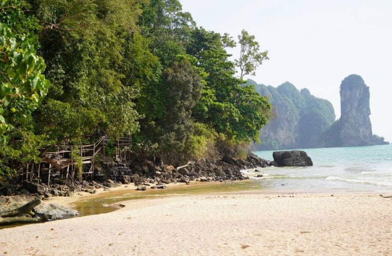 รัฐมนตรีช่วยศศิธรประชุมบริหารจัดการคุณภาพน้ำเดินหน้าแผนยกระดับระบบบำบัดน้ำเสีย 4 พื้นที่และติดตามความคืบหน้าโครงการก่อสร้างศูนย์บริหารจัดการคุณภาพน้ำองค์การบริหารส่วนตำบลอ่าวนางแห่งที่ 2
