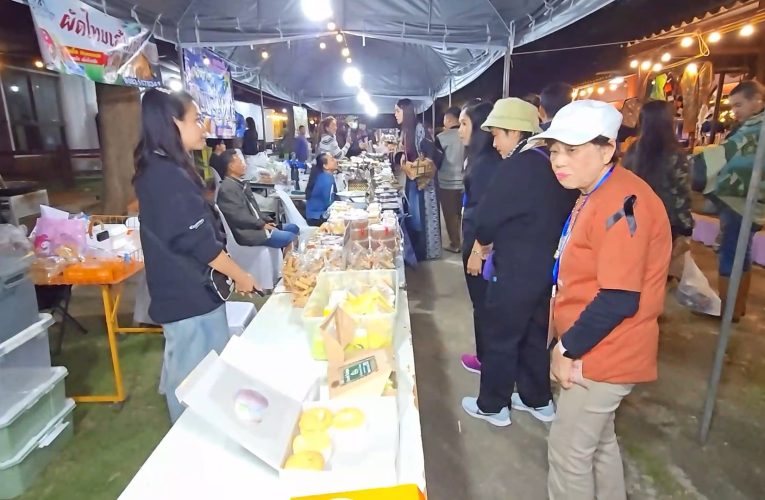 อุทัยธานี งานสหพันธ์ท่องเที่ยวภาคเหนือสัญจรคักคัก