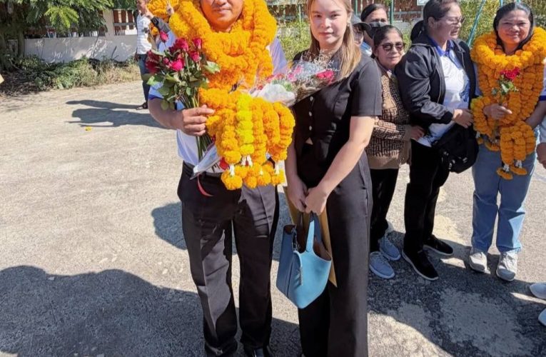 การสมัครเลือกตั้ง อบต.ทับใต้ วันแรกคึกคัก ผู้สมัครนายกฯ ลงชิง 2 ราย โดยแต่ละทีมขนกองเชียร์แน่นพื้นที่