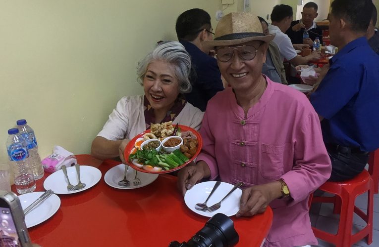 “เฮือนสองแคว” ร้านอาหารเมืองเหนือเปิดใหม่ รสชาติจากต้นตำรับ นำทีมชุดเมืองครบเซ็ต เอาใจคนฮักอาหารเหนืออย่างแท้จริง ลองมาชิมได้