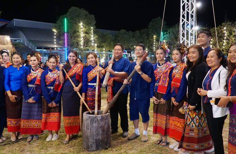 สุพรรณบุรี งานบุญข้าวเม่าประเพณีเก่าแก่สืบทอดกันมานับ100ปี
