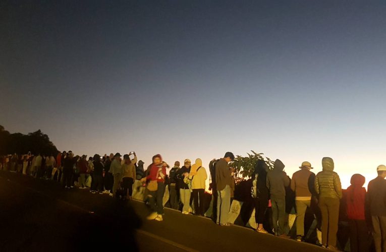 อากาศยังคงหนาวต่อเนื่อง อุณหภูมิเพิ่มชึ้้นเล็กน้อย นักท่องเที่ยวยังคงได้สัมผัสอากาศหนาว ชมแสงอาทิตย์ยามเช้า วันนี้ที่เชียงใหม่หมอกลงบางพื้นที่ อ สันกำแพง หมอกลงหนา อุทยานแห่งชาติออบหลวง เปิดสถานที่ท่องที่ยวและการลงเรือเที่ยวฯ