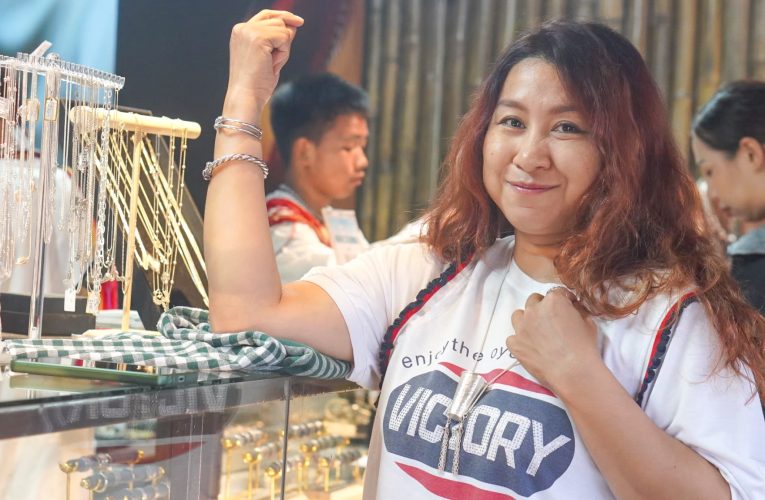 ของดี…ที่ตำบลห้วยห้อม ” เครื่องเงินบ้านละอูบ “