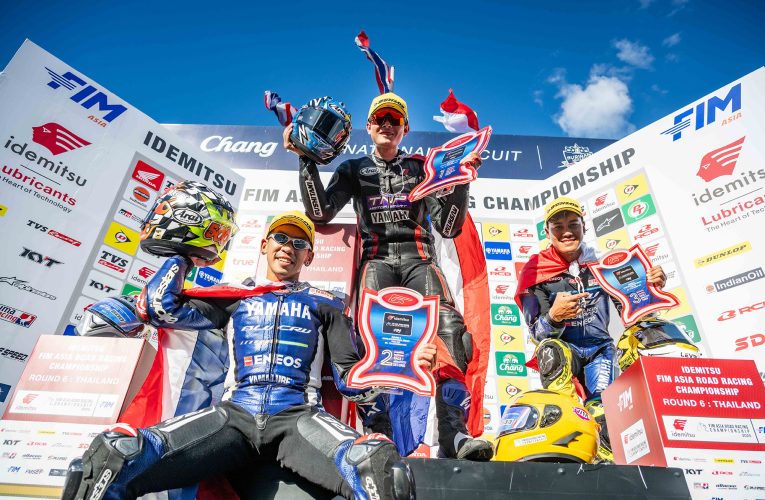 เพลงชาติไทยกระหึ่ม! “แสตมป์” เข้าวิน โฮมเรซ “ตี-ไอเดีย-อุ้ม” พาเหรดกวาดโพเดียม Asia Road Racing