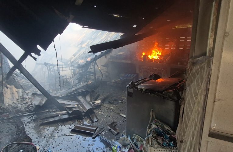 ไหม้รับลมหนาวบ้านพักครู ม.กีฬาแห่งชาติอุดรฯ คาดไฟฟ้าลัดวงจร