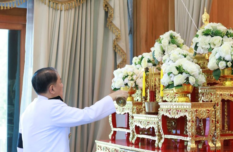จ.จันทบุรีเจริญพระพุทธมนต์เนื่องในวันคล้ายวันประสูติสมเด็จพระเจ้าลูกเธอ เจ้าฟ้าพัชรกิติยาภา