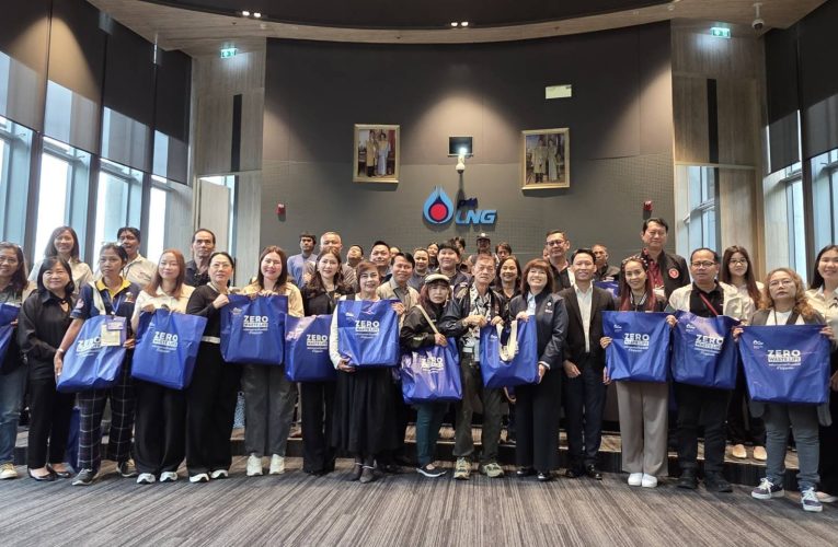 ‘PTTLNG’ เปิดบ้านพบปะพี่น้องสื่อมวลชนระยอง-พาชมไม้ดอกเมืองหนาวภายในอาคารนิทรรศน์พรรณพฤกษา ซึ่งเปิดให้เยี่ยมชม เพื่อคืนประโยชน์แก่สังคมและส่งเสริมท่องเที่ยว