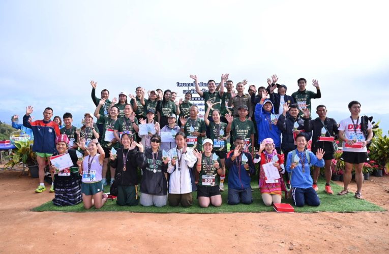 ห้วยห้อมจัดเดินวิ่งเพื่อสุขภาพ