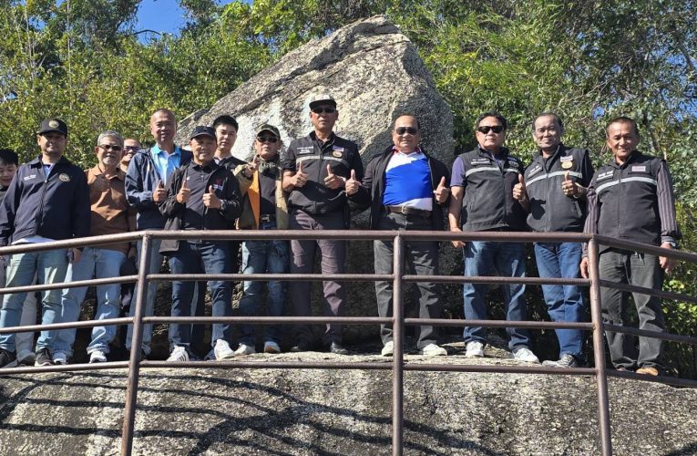 ประธานคณะกรรมการประสานงานติดตามและตรวจสอบเทศบาลนครหัวหิน ลงพื้นที่ตรวจเขาหินเหล็กไฟ วางแผนปรับปรุงภูมิทัศน์–จัดระเบียบลิง รองรับท่องเที่ยวปี 2569