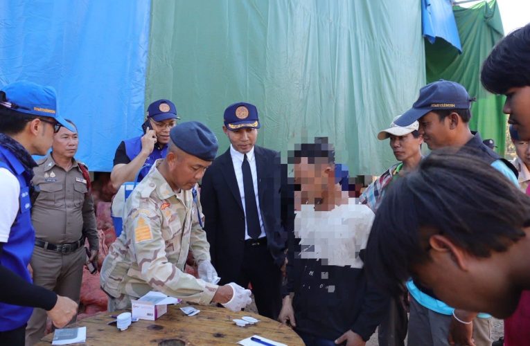 แม่ฮ่องสอน นายอำเภอแม่สะเรียง นำเจ้าหน้าที่บูรณาการตรวจสอบโรงงานแปรรูปบุก หลังถูกร้องเรียนสร้างมลภาวะทางน้ำ เสียง และกลิ่น ส่งผลกระทบต่อราษฎรในพื้นที่