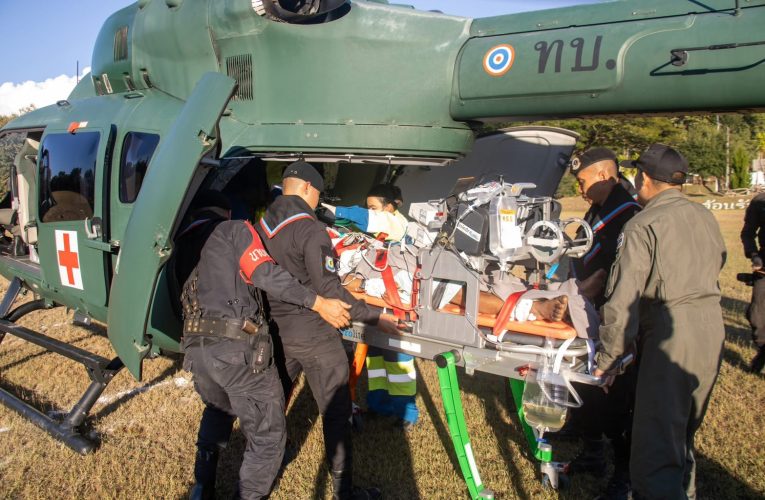 แม่ฮ่องสอน Sky Doctor ส่งต่อผู้ป่วยฉุกเฉินช่วยชีวิตผู้ป่วยห่างไกล