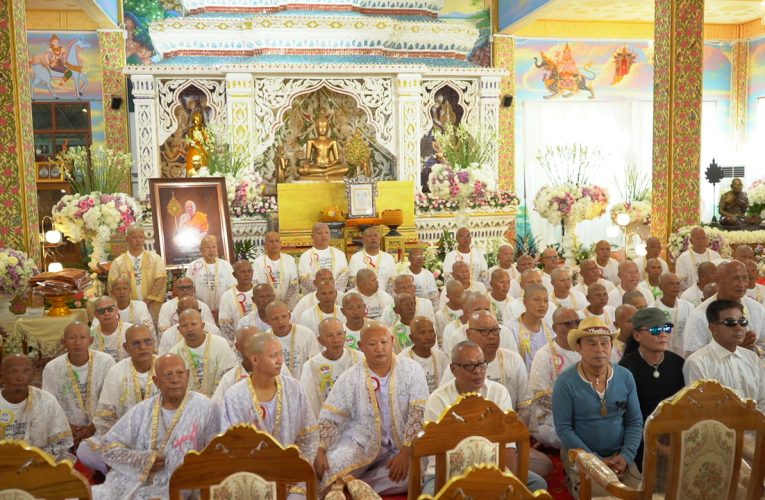 สมาคมศิลปินตลกจัดอุปสมบทหมู่ 62 นาค ณ วัดรางหมัน