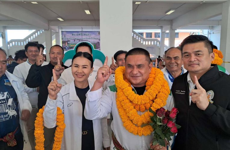 มุกดาหาร เปิดรับสมัคร สส วันแรกคึกคัก พรรคใหญ่ส่งครบทั้ง 2 เขต