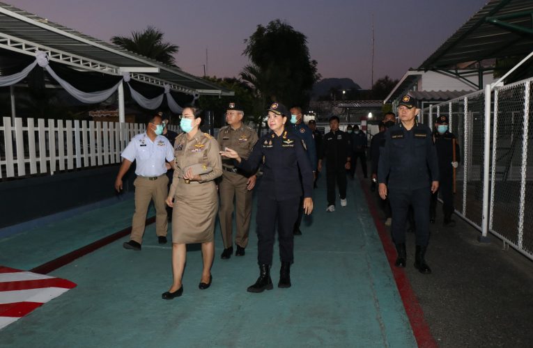 กาญจนบุรี บูรณาการหน่วยงานที่เกี่ยวข้อง ปล่อยแถวเข้าจู่โจมตรวจค้นภายในเรือนจำกรณีพิเศษ เพื่อป้องกันการลักลอบนำยาเสพติด อาวุธ โทรศัพท์มือถือ และสิ่งของต้องห้าม