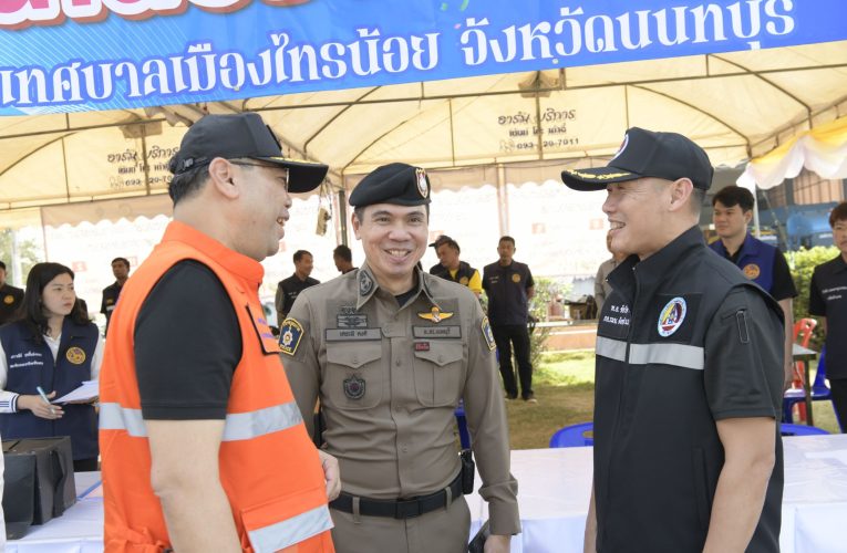 นนทบุรี-ลงพื้นที่ตรวจเยี่ยมจุดตรวจช่วงเทศกาลปีใหม่ พ.ศ. 2569 และจุดเสี่ยงน้ำท่วมขัง ทั้ง 6 อำเภอ