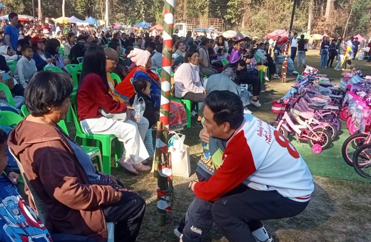 “ท๊อป” จักรพล ตั้งสุทธิธรรม ผู้สมัคร ส.ส.เชียงใหม่ เขต 3 เบอร์ 8 พรรคเพื่อไทย เดินสายหาเสียง