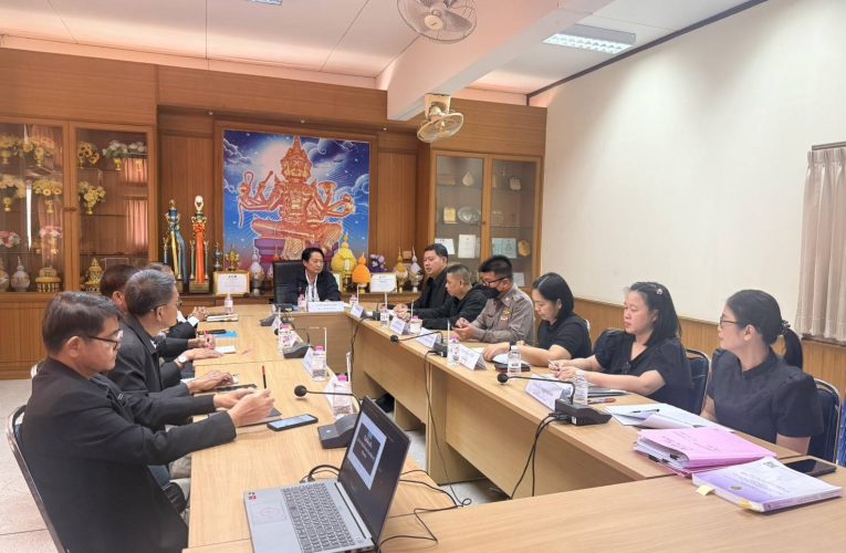 สิงห์บุรี : นายอำเภอพรหมบุรี พร้อมคณะตรวจการเลือกตั้ง