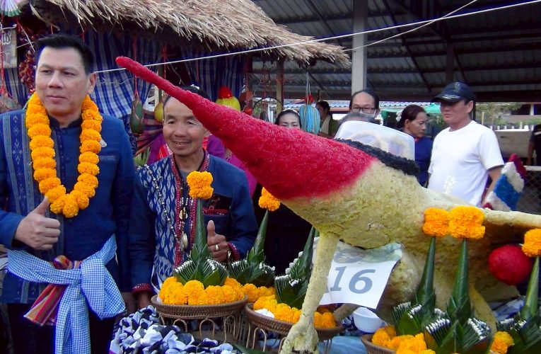 มุกดาหาร จัดงานประเพณีบุญข้าวจี่ประเพณีเดือน3สืบสานบุญคุ้ม ตุ้มโฮม วัฒนธรรม