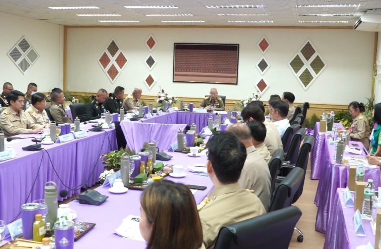 หนองบัวลำภู พลอากาศเอก ชลิต พุกผาสุข องคมนตรีลงพื้นที่ตรวจเยี่ยม รพ.นาวังเฉลิมพระเกียรติ 80 พรรษา พร้อมเปิดศูนย์เอกซเรย์คอมพิวเตอร์สามมิติทางทันตกรรม มุ่งยกระดับคุณภาพชีวิตประชาชน