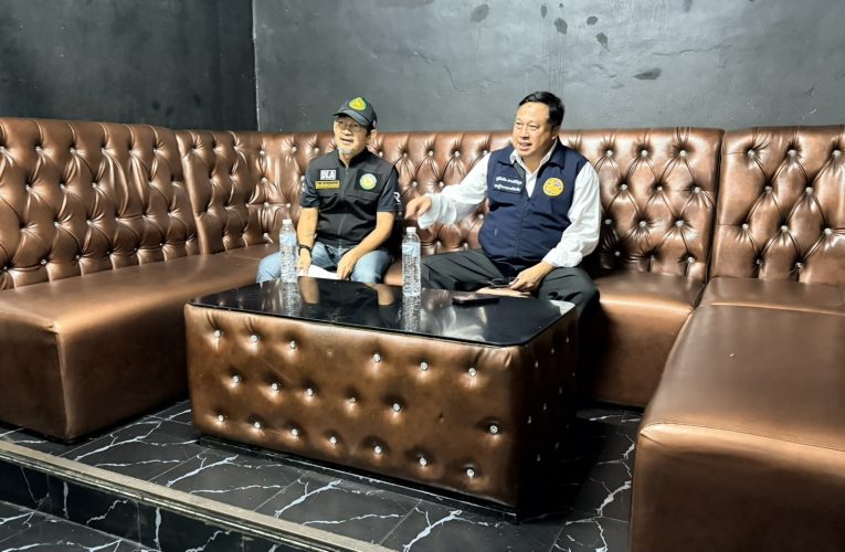 รองผู้ว่าฯ ยะลา นำทีม ตรวจสถานบริการเพื่อพิจารณากลั่นกรอง การขอต่อใบอนุญาตกำชับมาตรการเหล็ก