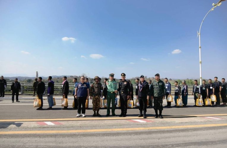 ส่งมอบเชลยพม่าไปเมียวดี