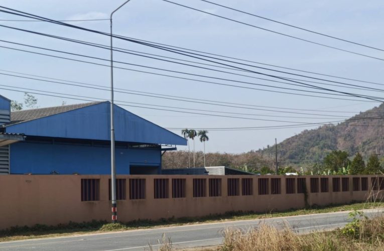 ชาวบ้านนาตาขวัญโวย! ไม่เอาโรงงานทุนจีน แอบขนเครื่องจักรเปิดโรงหลอมเม็ดพลาสติก หวั่นกระทบสิ่งแวดล้อม จี้อุตสาหกรรมจังหวัดตรวจสอบใบอนุญาต