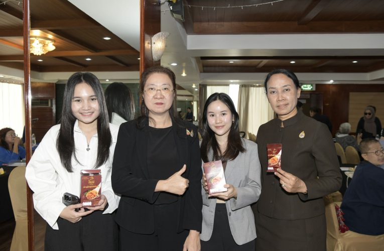 นนทบุรี -เปิดโครงการเพิ่มมูลค่าผลิตภัณฑ์ OTOP ด้วยนวัตกรรมยุคใหม่ (Clinic OTOP) กิจกรรมประชุมเชิงปฏิบัติการเพิ่มศักยภาพผู้ผลิต ผู้ประกอบการ OTOP 5 ประเภท ด้วย Clinic OTOP