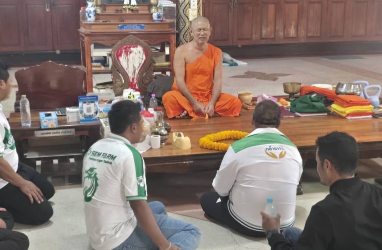 อดีต ส.ส. “เซ้ม” จักพันธ์ ลุยหาเสียงโค้งสุดท้าย เขต 2 ปราณบุรี บรรยากาศคึกคัก