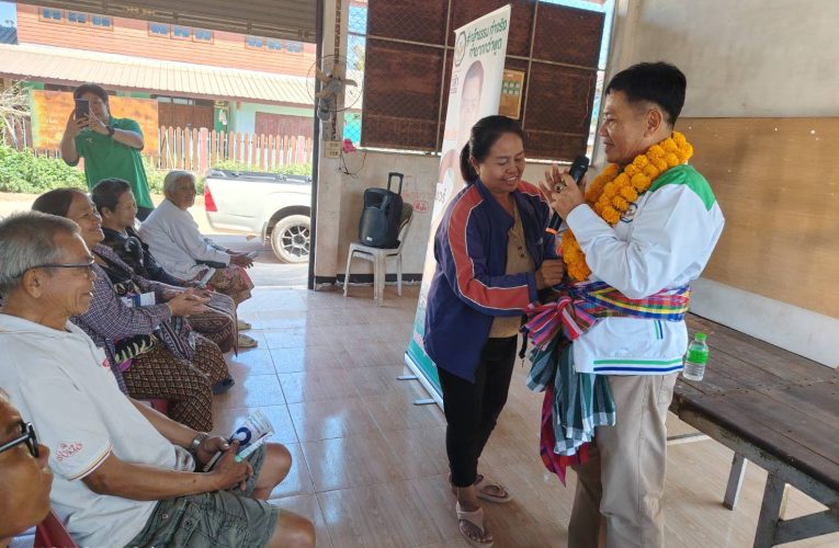 ​”เกษตรโต้ง” เบอร์ 2 คืนถิ่นเก่ากุดจับ รื้อฟื้นตำนานปี 23   ตอกย้ำกล้าธรรมคือคำตอบ ทลายกำแพงจน เขต9